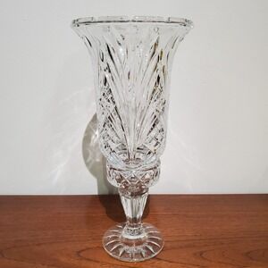 Crystal Clear Cut Hurricane Lamp / Diamond Fan Pattern /‎ Unmarked / 12" tall